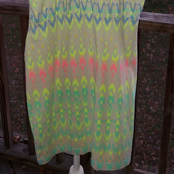 Womans Dress Size SMALL petite Super Fun Colors! - Picture 4 of 8